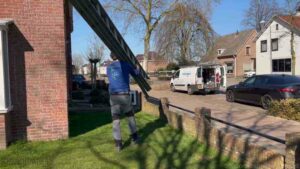 Schoorsteen onderhoud Utrecht ladder bus